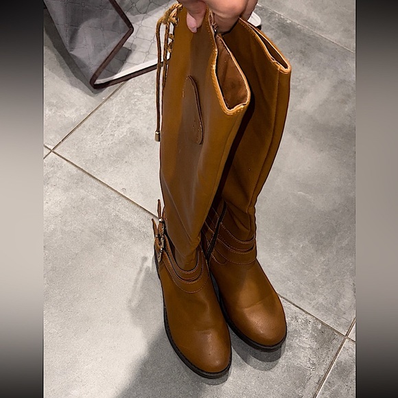 Warm Knee High Winter Boots Size 7 - Picture 5 of 7